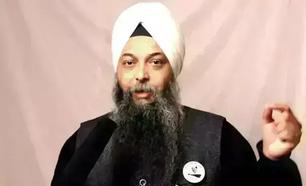 AAP के पूर्व विधायक जरनैल सिंह पार्टी से सस्पेंड, विवादित पोस्ट को लेकर जारी किया कारण बताओ नोटिस AAP के पूर्व विधायक जरनैल सिंह पार्टी से सस्पेंड, विवादित पोस्ट को लेकर जारी किया कारण बताओ नोटिस