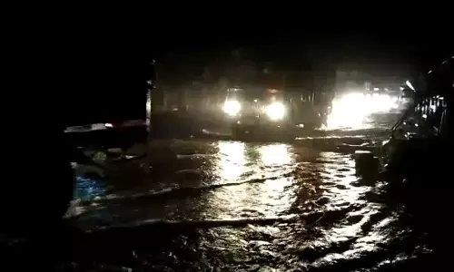 बारिश से जनजीवन बेहाल, शामली हुई जलमग्न बारिश से जनजीवन बेहाल, शामली हुई जलमग्न