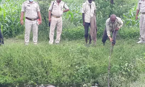 ललितपुर : थाना पूराकला अंतर्गत ग्राम हिंगोरा में एक व्यक्ति की लाश कुएं से बरामद