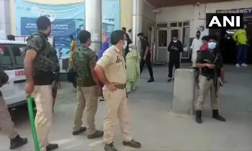 J&K: बारामूला में आतंकी हमले में CRPF के दो जवान और एक पुलिस जवान शहीद