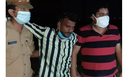 नोएडा: पुलिस मुठभेड़ में 25 हजार का इनामी बदमाश गिरफ्तार नोएडा: पुलिस मुठभेड़ में 25 हजार का इनामी बदमाश गिरफ्तार