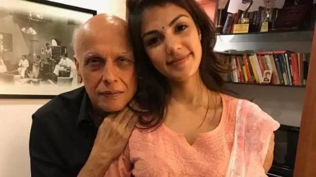 सुशांत केस: सामने आई महेश भट्ट और रिया चक्रवर्ती की Whatsapp चैट, बड़ा खुलासा! सुशांत केस: सामने आई महेश भट्ट और रिया चक्रवर्ती की Whatsapp चैट, बड़ा खुलासा!