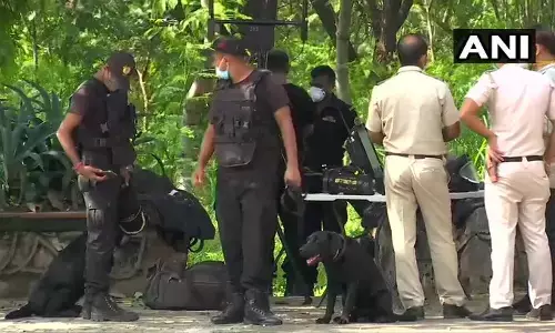 दिल्ली से बड़ी खबर : मुठभेड़ के बाद ISIS ऑपरेटिव गिरफ़्तार, विस्फोटक सामग्री भी बरामद