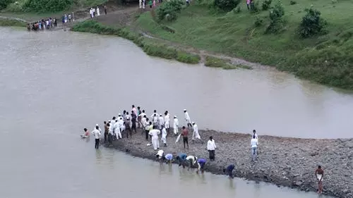 मध्यप्रदेश:एक ही परिवार की 5 बालिकाएं नदी में डूबीं, एक की मौत, एक को बचाया