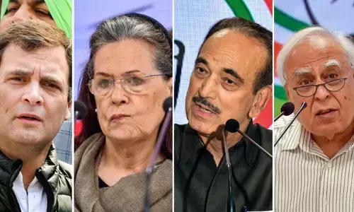 क्या छल छद्म से बागी कांग्रेस अध्यक्ष का पद हथिया लेंगे? क्या छल छद्म से बागी कांग्रेस अध्यक्ष का पद हथिया लेंगे?