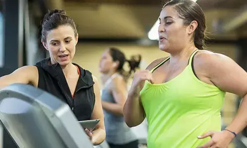 देश और दुनिया की एक बड़ी आबादी मोटापे से परेशान है