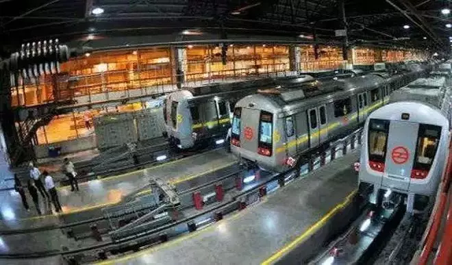 खुशखबरी! दिल्ली में शुरू हो रही है मेट्रो सेवा, जानें क्या होंगे नियम खुशखबरी! दिल्ली में शुरू हो रही है मेट्रो सेवा, जानें क्या होंगे नियम