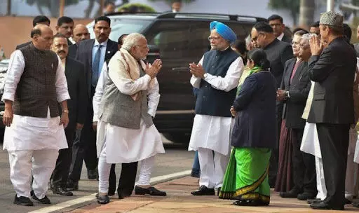 सरकार बदलती है भ्रष्ट्राचार नही बदलता, माफिया वही होते है पार्टी बदल जाती है! सरकार बदलती है भ्रष्ट्राचार नही बदलता, माफिया वही होते है पार्टी बदल जाती है!