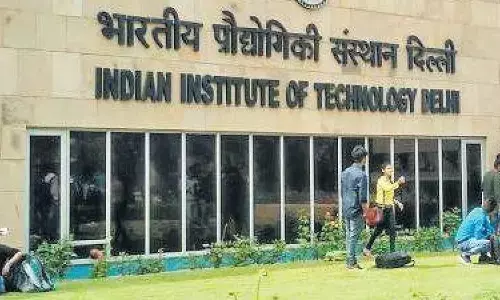क्या परीक्षा देने को मजबूर हैं छात्र? क्या परीक्षा देने को मजबूर हैं छात्र?