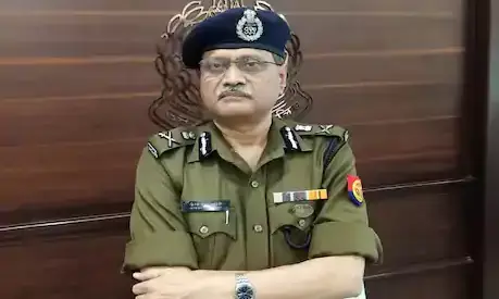 GDP छोड़िये, DGP यूपी की उपलब्धि देखिये, मामला 71 करोड़ तक पहुँच गया है साहब GDP छोड़िये, DGP यूपी की उपलब्धि देखिये, मामला 71 करोड़ तक पहुँच गया है साहब
