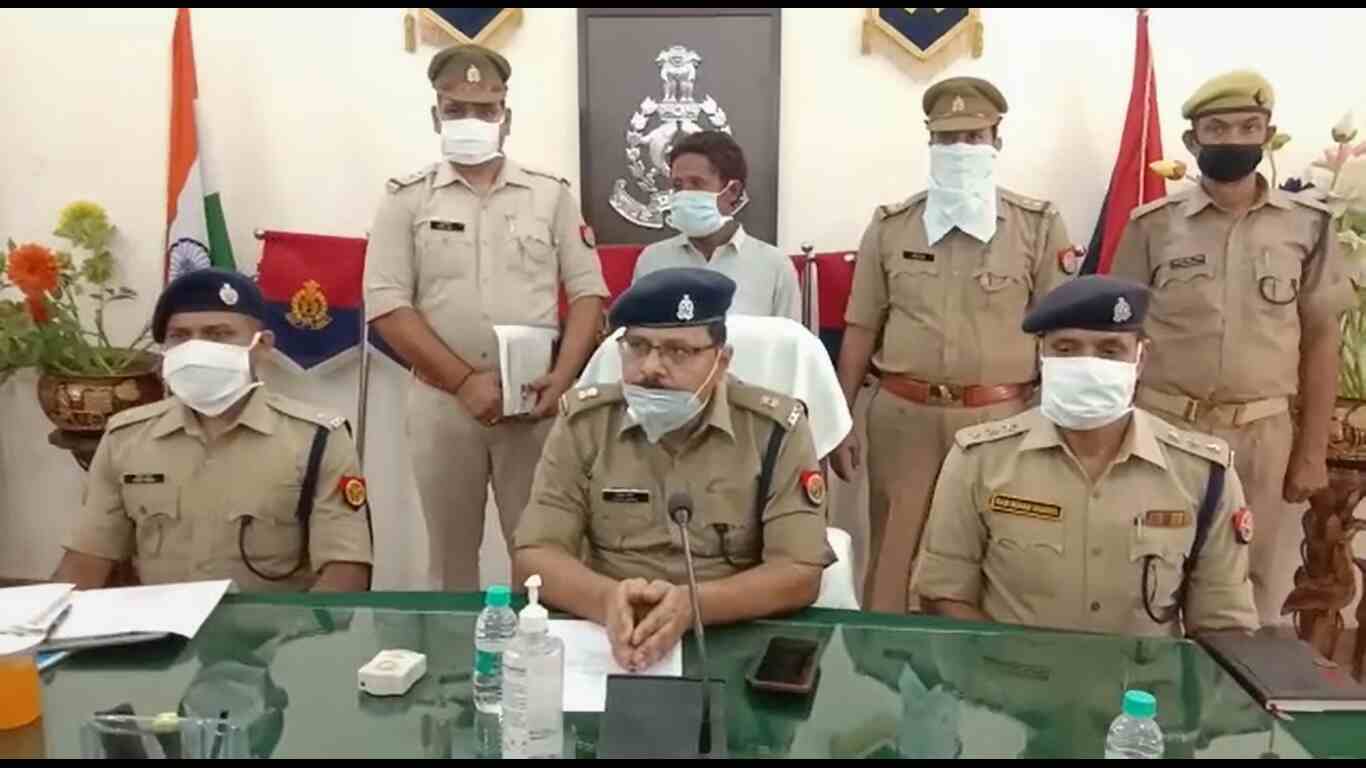 मुजफ्फरनगर पुलिस ने किया तमंचा फैक्ट्री का भंडाफोड़ मुजफ्फरनगर पुलिस ने किया तमंचा फैक्ट्री का भंडाफोड़