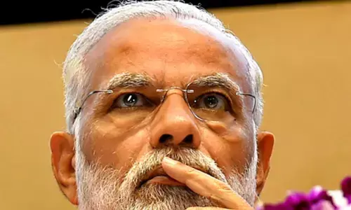 बुनियाद से लेकर महल की तामीर में लगी ईंट दर ईंट हिलाने की कोशिश बुनियाद से लेकर महल की तामीर में लगी ईंट दर ईंट हिलाने की कोशिश