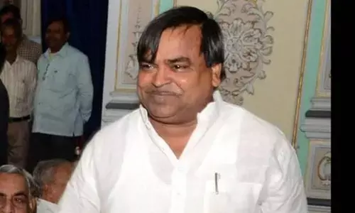 आय से अधिक संपत्ति मामले में पूर्व कैबिनेट मंत्री गायत्री प्रजापति के खिलाफ विजिलेंस ने दर्ज कराई FIR आय से अधिक संपत्ति मामले में पूर्व कैबिनेट मंत्री गायत्री प्रजापति के खिलाफ विजिलेंस ने दर्ज कराई FIR