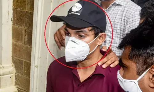 सुशांत सिंह केस में बड़ी कार्रवाई, ड्रग्स कनेक्शन में रिया का भाई शोविक चक्रवर्ती गिरफ्तार सुशांत सिंह केस में बड़ी कार्रवाई, ड्रग्स कनेक्शन में रिया का भाई शोविक चक्रवर्ती गिरफ्तार