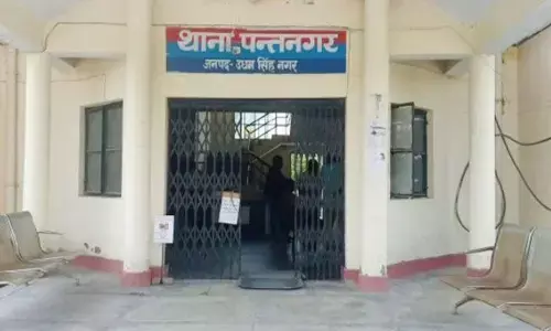 प्यार में फंसाकर नाबालिग से किया रेप, लड़की ने की जहर पीकर जान देने की कोशिश