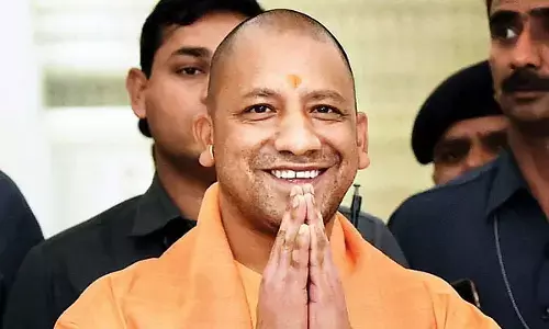 योगी सरकार के मंत्रिमंडल विस्तार की चर्चा तेज, नए चेहरों को मिल सकती है जगह, कुछ मंत्रियों पर गिरेगी गाज! योगी सरकार के मंत्रिमंडल विस्तार की चर्चा तेज, नए चेहरों को मिल सकती है जगह, कुछ मंत्रियों पर गिरेगी गाज!