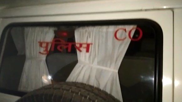उत्तर प्रदेश पुलिस के जवान के बंद मकान में डकैती उत्तर प्रदेश पुलिस के जवान के बंद मकान में डकैती