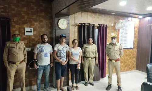 गाजियाबाद में घर से गायब हुए 13 वर्षीय किशोर को पुलिस ने मात्र 3 घंटे में तलाश कर परिजनों को सौंपा गाजियाबाद में घर से गायब हुए 13 वर्षीय किशोर को पुलिस ने मात्र 3 घंटे में तलाश कर परिजनों को सौंपा