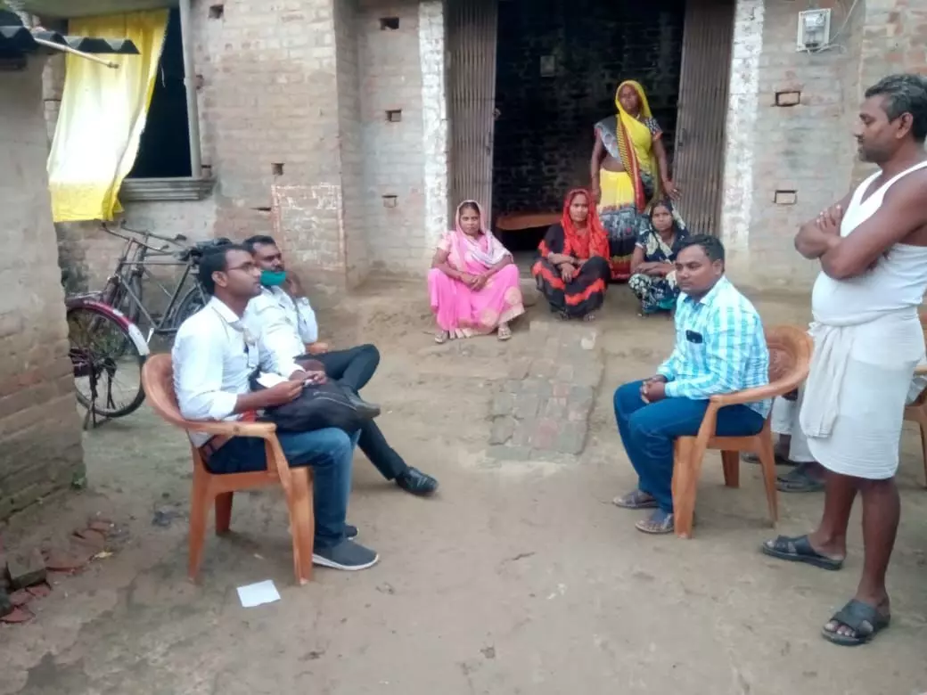 आज़मगढ़ के सवरूपुर गांव में दलित समुदाय के लौटन राम को दबंगो ने मारी गोली
