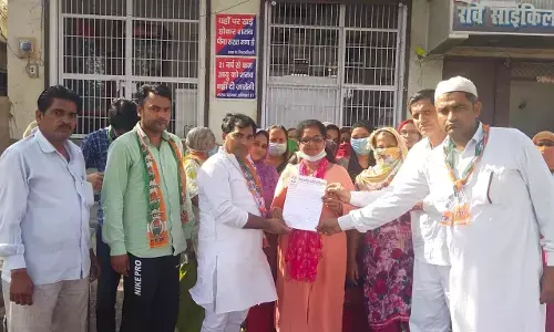 शराब ठेके के विरोध में महिलाओं का प्रदर्शन जारी, समर्थन में आई गाजियाबाद बार एसोसिएशन शराब ठेके के विरोध में महिलाओं का प्रदर्शन जारी, समर्थन में आई गाजियाबाद बार एसोसिएशन