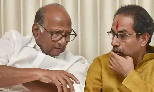 सीएम उद्वव और पवार के बीच बैठक खत्म, कंगना रनौत मामले पर ये हुआ फैसला सीएम उद्वव और पवार के बीच बैठक खत्म, कंगना रनौत मामले पर ये हुआ फैसला