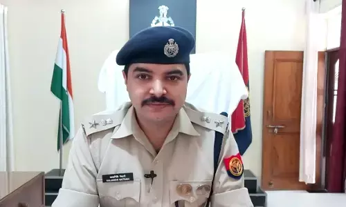 गाजियाबाद: एक सिपाही को किया सेवा से बर्खास्त, वही कंप्यूटर ऑपरेटर किया निलंबित गाजियाबाद: एक सिपाही को किया सेवा से बर्खास्त, वही कंप्यूटर ऑपरेटर किया निलंबित