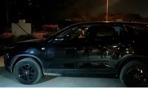नोएडा में दो व्यापारियों की हत्या का खुलासा, आरोपी किये गिरफ्तार नोएडा में दो व्यापारियों की हत्या का खुलासा, आरोपी किये गिरफ्तार