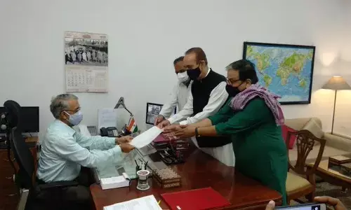 राज्यसभा के डेप्युटी चेयरमैंन पद के लिए विपक्ष की तरफ से RJD सांसद मनोज झा ने नामांकन किया फाइल राज्यसभा के डेप्युटी चेयरमैंन पद के लिए विपक्ष की तरफ से RJD सांसद मनोज झा ने नामांकन किया फाइल
