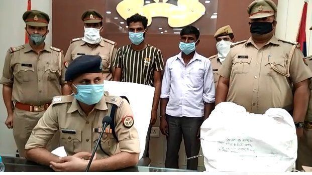 बिजनौर: पुलिस ने अवैध असलहा फैक्ट्री का किया भंडाफोड़, पंचायत चुनाव को देखते हुए बन रहे थे अवैध असलाह बिजनौर: पुलिस ने अवैध असलहा फैक्ट्री का किया भंडाफोड़, पंचायत चुनाव को देखते हुए बन रहे थे अवैध असलाह