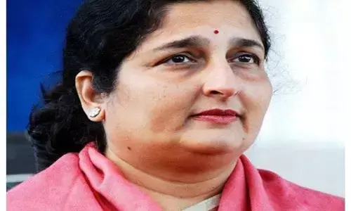 अनुराधा पौडवाल के बेटे आदित्य पौडवाल (35) का निधन अनुराधा पौडवाल के बेटे आदित्य पौडवाल (35) का निधन