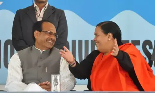 उमा की लाठी का डर नही है शिवराज को, प्रदेश में शराब की खपत बढ़ाने की तैयारी उमा की लाठी का डर नही है शिवराज को, प्रदेश में शराब की खपत बढ़ाने की तैयारी