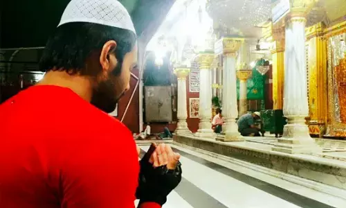 मंदिर मस्जिद तो बनते रहेंगे साहब आओ मिलकर बनाएं इंसानियत का पुल, जानिए भाईचारे की ये बातें