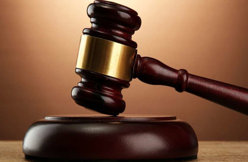 पत्नी की गला रेत हत्या कर शव को टुकड़ों में कर फेंकने वाले दिल्ली जल बोर्ड के कर्मचारी को फांसी की सजा पत्नी की गला रेत हत्या कर शव को टुकड़ों में कर फेंकने वाले दिल्ली जल बोर्ड के कर्मचारी को फांसी की सजा