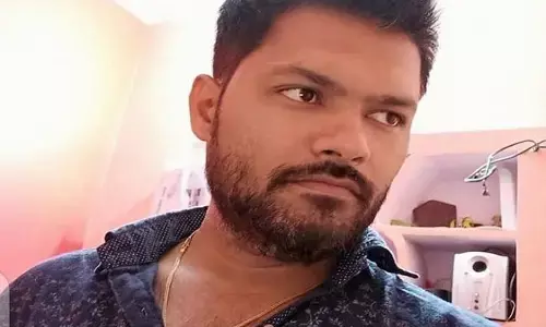 लखनऊ में शनिवार रात बदमाशों ने मेडिकल स्टोर संचालक की गोली मार कर की हत्या लखनऊ में शनिवार रात बदमाशों ने मेडिकल स्टोर संचालक की गोली मार कर की हत्या