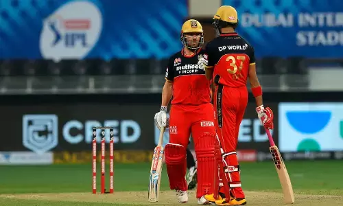 IPL 2020 RCBvsSRH Live Score : वॉर्नर-बेयरस्टो क्रीज पर, हैदराबाद के सामने 164 का लक्ष्य IPL 2020 RCBvsSRH Live Score : वॉर्नर-बेयरस्टो क्रीज पर, हैदराबाद के सामने 164 का लक्ष्य