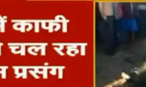 कन्नौज में प्रेमी युगल ने फांसी लगाकर की आत्महत्या, पेड़ पर लटके मिले शव कन्नौज में प्रेमी युगल ने फांसी लगाकर की आत्महत्या, पेड़ पर लटके मिले शव