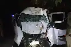 UP : बहराइच में भीषण सड़क हादसा, अनियंत्रित कार पेड़ से टकराई, चार की मौत