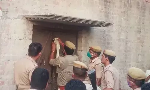 यूपी पुलिस की गैंगस्टर्स के खिलाफ कार्रवाई, उन्नाव और लखीमपुर खीरी में अवैध संपत्तियां कुर्क यूपी पुलिस की गैंगस्टर्स के खिलाफ कार्रवाई, उन्नाव और लखीमपुर खीरी में अवैध संपत्तियां कुर्क