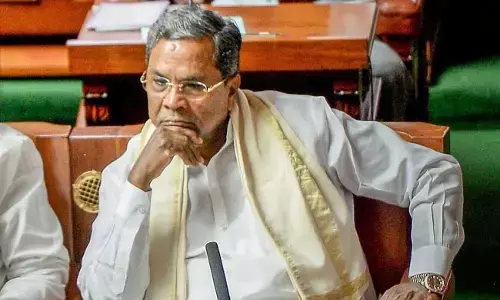 कर्नाटक विधानसभा अध्यक्ष ने बीजेपी सरकार के खिलाफ कांग्रेस के अविश्वास प्रस्ताव को किया स्वीकार