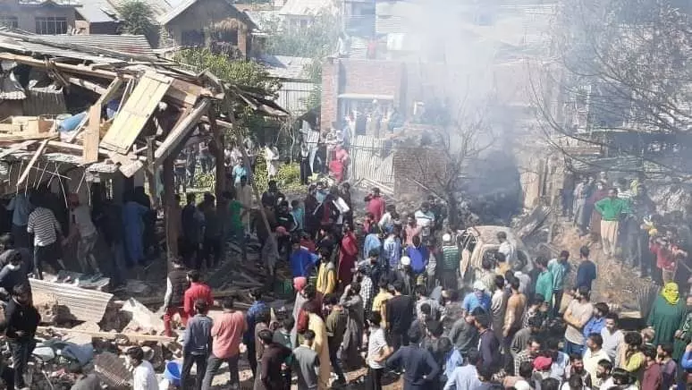 जम्मू कश्मीर: सरहमा में गोलाबारी में दो आतंकवादी मारे गए