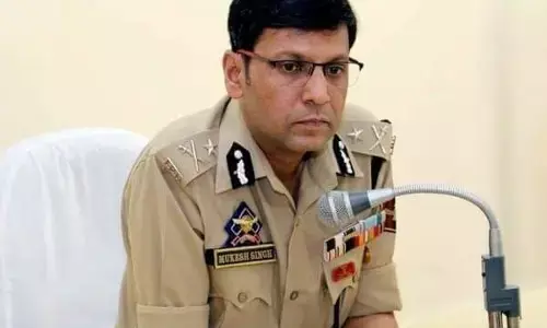 हथियारों की आवाजाही को रोकने के लिए NH पर कड़ी जाँच सुनिश्चित करें : IGP मुकेश सिंह हथियारों की आवाजाही को रोकने के लिए NH पर कड़ी जाँच सुनिश्चित करें : IGP मुकेश सिंह