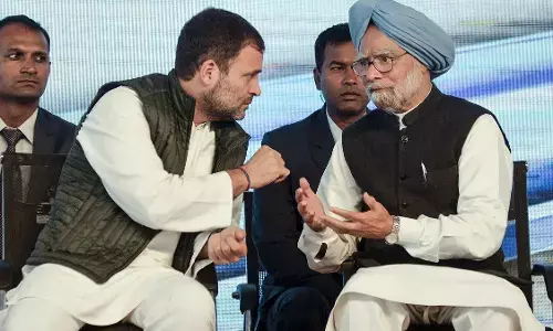 मनमोहन सिंह के जन्मदिन पर बोले राहुल गांधी- आपके जैसे पीएम की कमी महसूस कर रहा देश मनमोहन सिंह के जन्मदिन पर बोले राहुल गांधी- आपके जैसे पीएम की कमी महसूस कर रहा देश