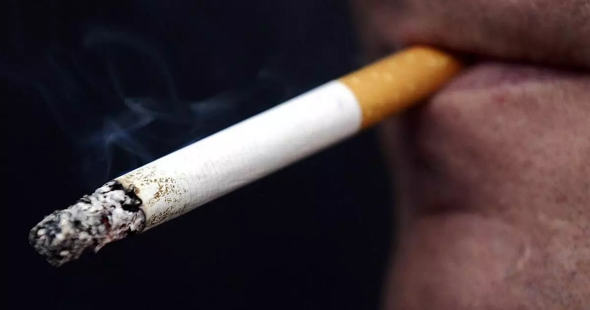 खुली सिगरेट-बीड़ी पर प्रतिबंध लगाने वाला देश का पहला राज्य बना महाराष्ट्र खुली सिगरेट-बीड़ी पर प्रतिबंध लगाने वाला देश का पहला राज्य बना महाराष्ट्र