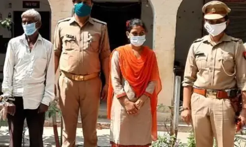 सहारनपुर : भूतेश्वर नगर निवासी मोनू शर्मा हत्याकाण्ड का खुलासा, प्रेमिका अंजली सहित दो गिरफ्तार सहारनपुर : भूतेश्वर नगर निवासी मोनू शर्मा हत्याकाण्ड का खुलासा, प्रेमिका अंजली सहित दो गिरफ्तार