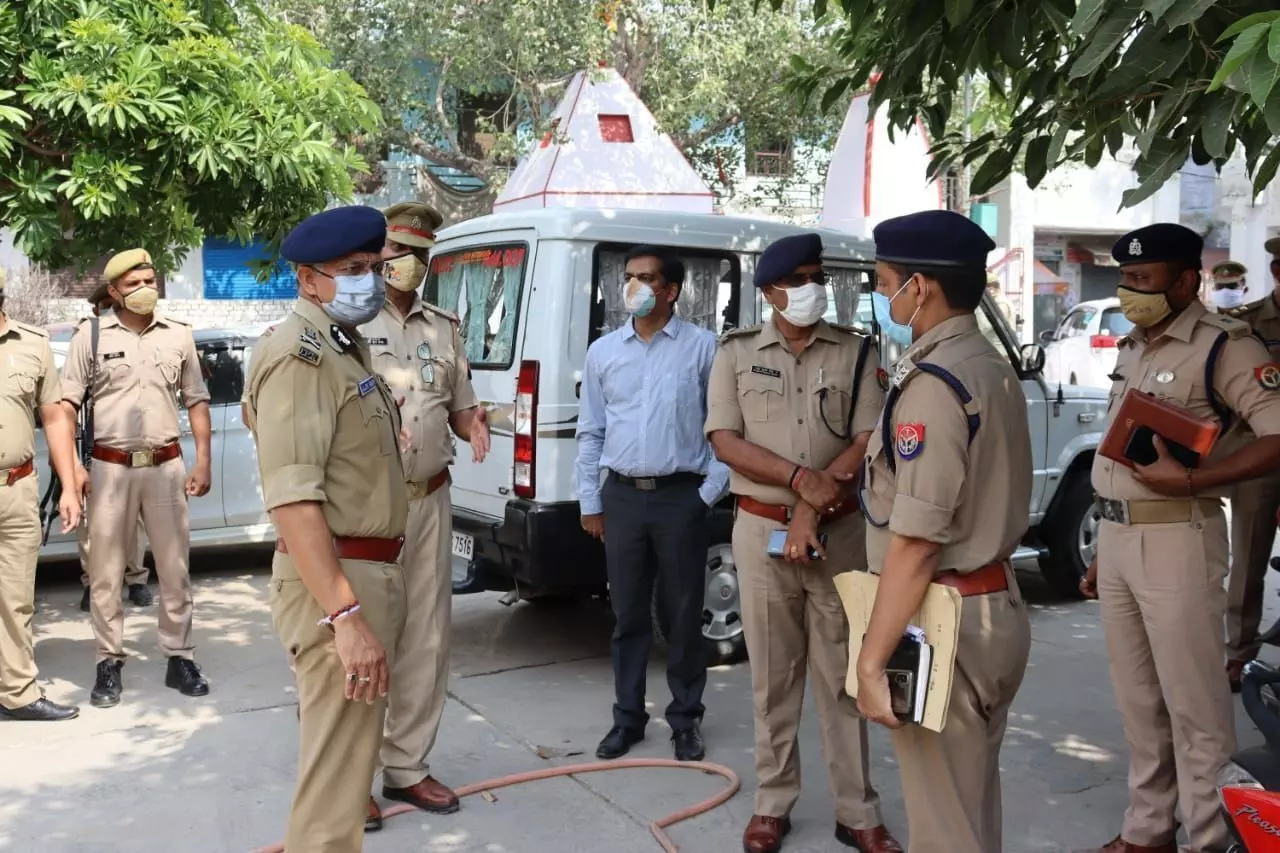 पुलिस आयुक्त आलोक सिंह ने किया संवेदनशील स्थानो का निरीक्षण