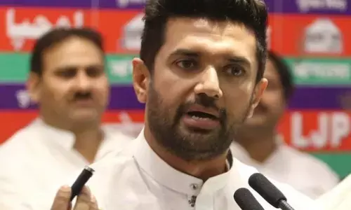 बिहार चुनाव से पहले NDA में बढ़ी टेंशन, LJP ने रखी ये डिमांड, नहीं पूरे होने पर अकेले लड़ेगी चुनाव बिहार चुनाव से पहले NDA में बढ़ी टेंशन, LJP ने रखी ये डिमांड, नहीं पूरे होने पर अकेले लड़ेगी चुनाव