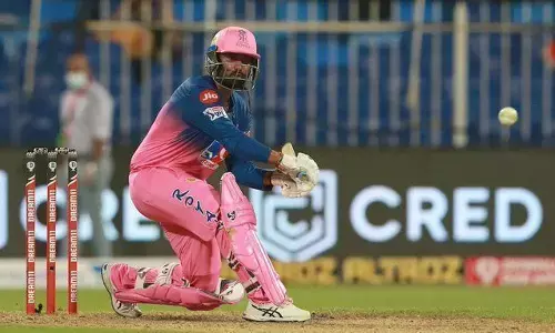IPL: राहुल तेवतिया के तूफानी तेवर का कमाल, ताबड़तोड़ छक्के लगा पंजाब से लूट ली जीत, युवराज भी डर गए IPL: राहुल तेवतिया के तूफानी तेवर का कमाल, ताबड़तोड़ छक्के लगा पंजाब से लूट ली जीत, युवराज भी डर गए