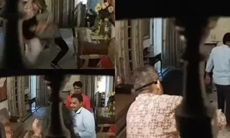 मध्यप्रदेश पुलिस के DG को पत्नी ने दूसरी महिला के साथ पकड़ा, पत्नी की बेरहमी से की पिटाई, वीडियो वायरल मध्यप्रदेश पुलिस के DG को पत्नी ने दूसरी महिला के साथ पकड़ा, पत्नी की बेरहमी से की पिटाई, वीडियो वायरल