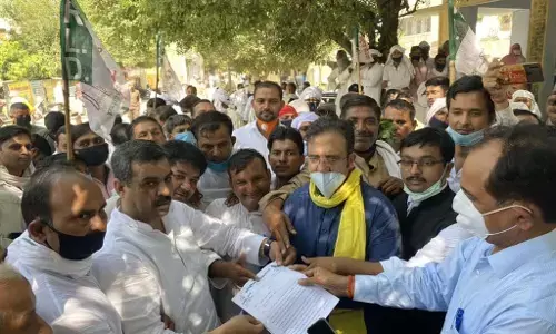 रालोद का कलेक्ट्रेट पर जोरदार प्रदर्शन, किसान विरोधी अध्यादेश वापिस लेने की मांग