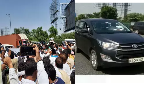 नोएडा से राहुल प्रियंका रवाना हुए हाथरस, पीडिता के परिजनों से करेंगे दोनों मुलाकात